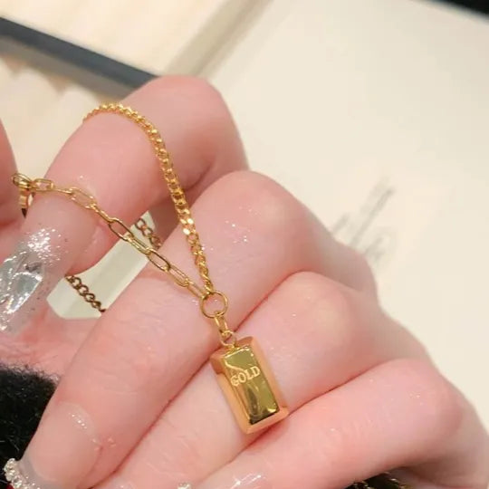 small gold bar necklace